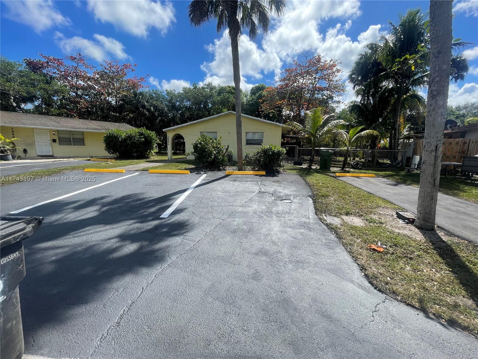 2884 SW 19th Pl
