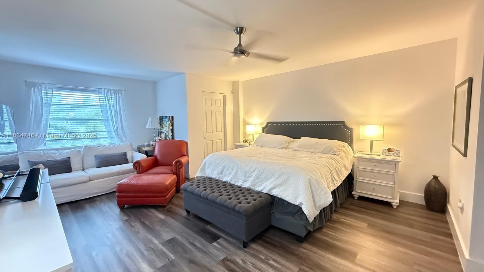 18TH HOLE AT INVERRARY CO - Residential