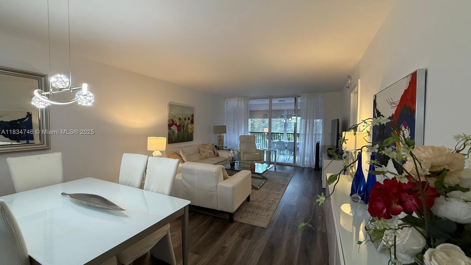 18TH HOLE AT INVERRARY CO - Residential