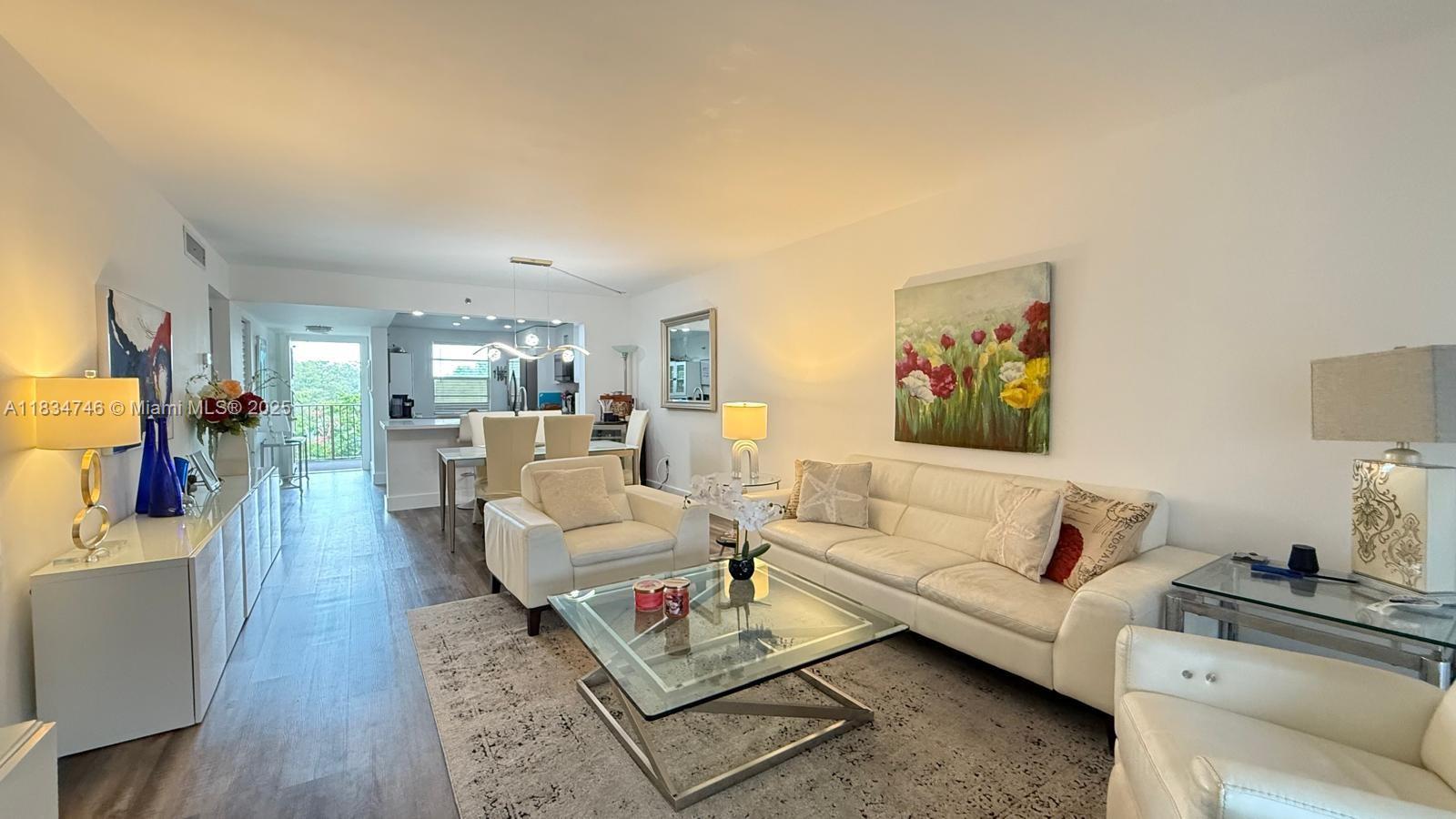 18TH HOLE AT INVERRARY CO - Residential