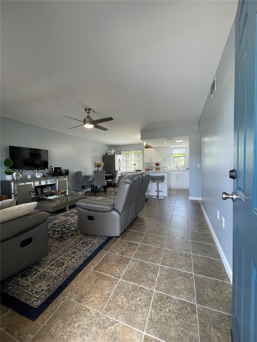 SE 8th Street Condominium - Residential