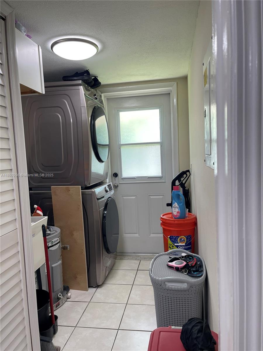 SE 8th Street Condominium - Residential