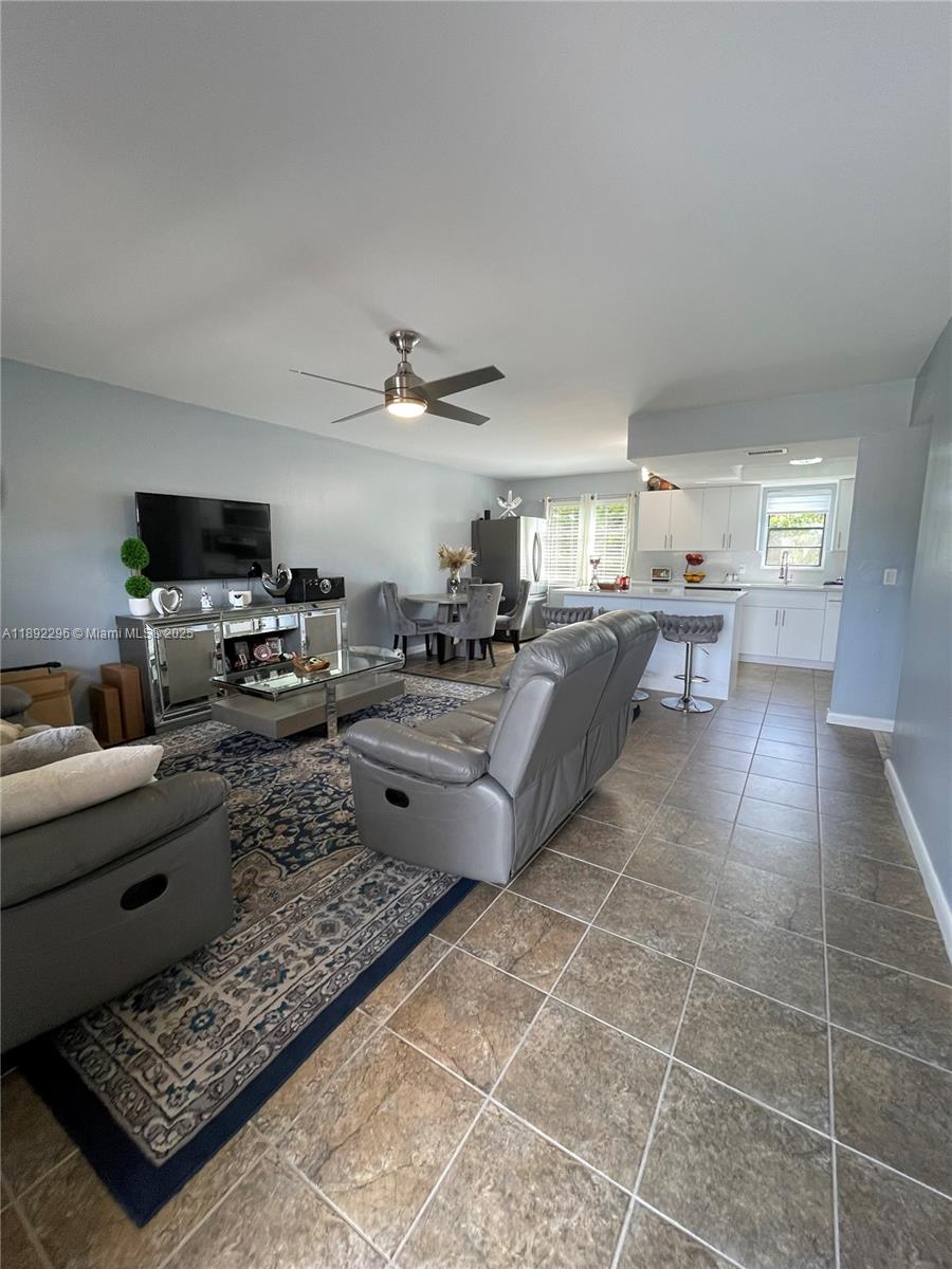 SE 8th Street Condominium - Residential