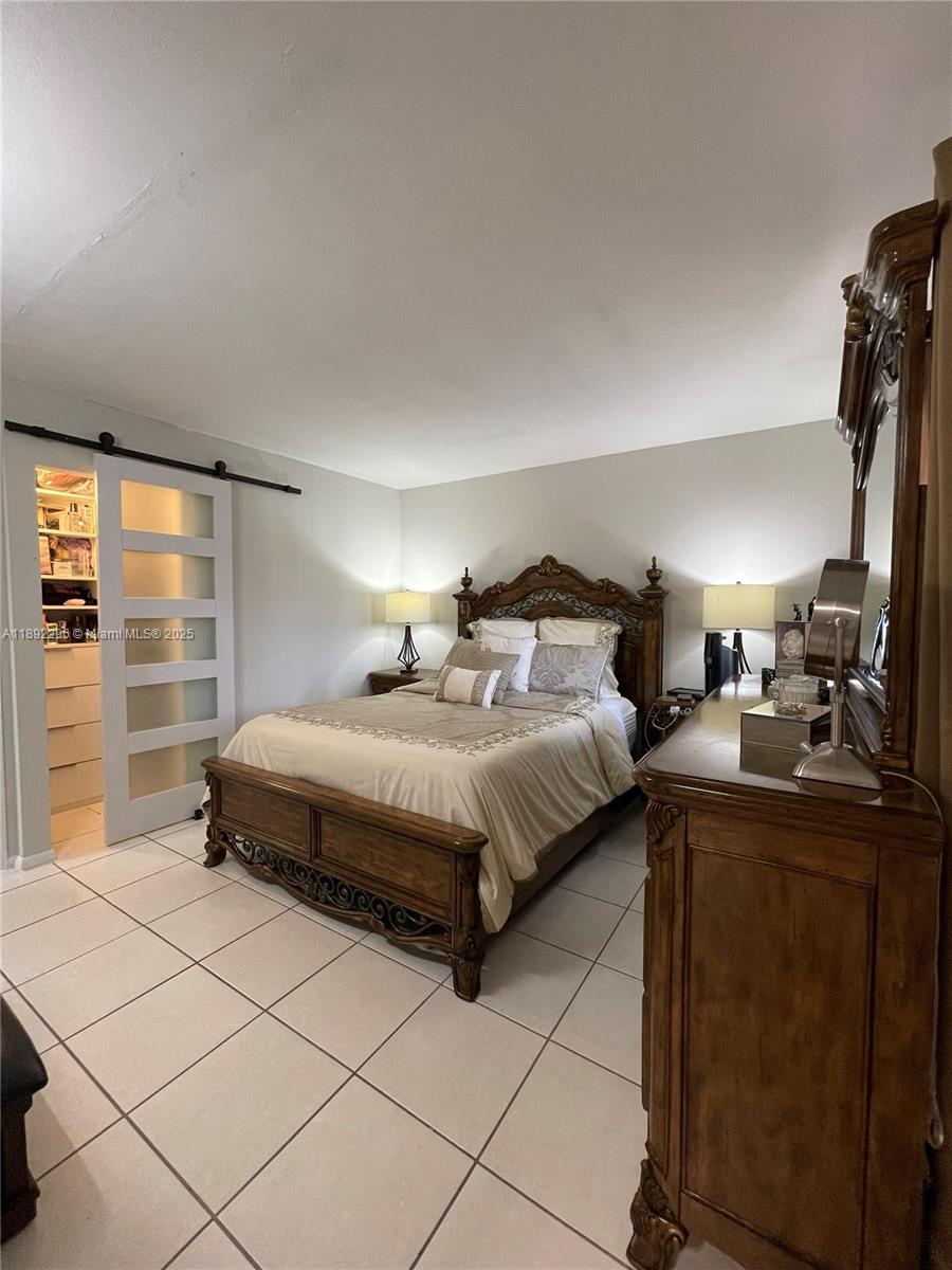 SE 8th Street Condominium - Residential