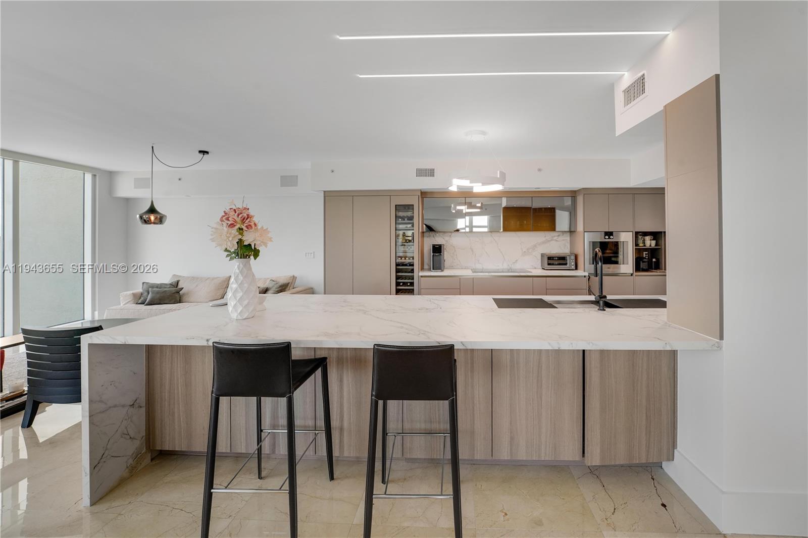 THE PENINSULA II CONDO - Residential