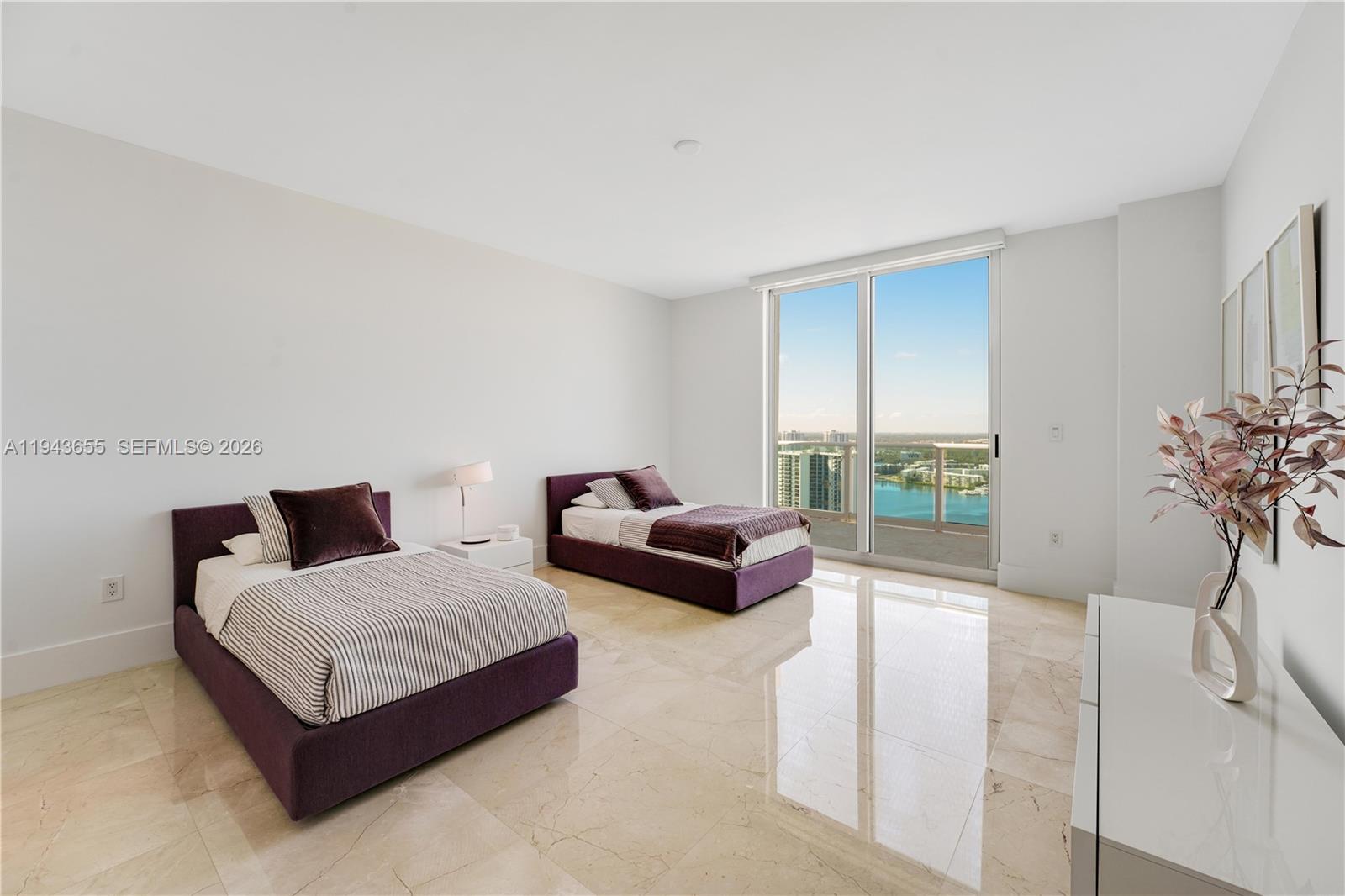 THE PENINSULA II CONDO - Residential