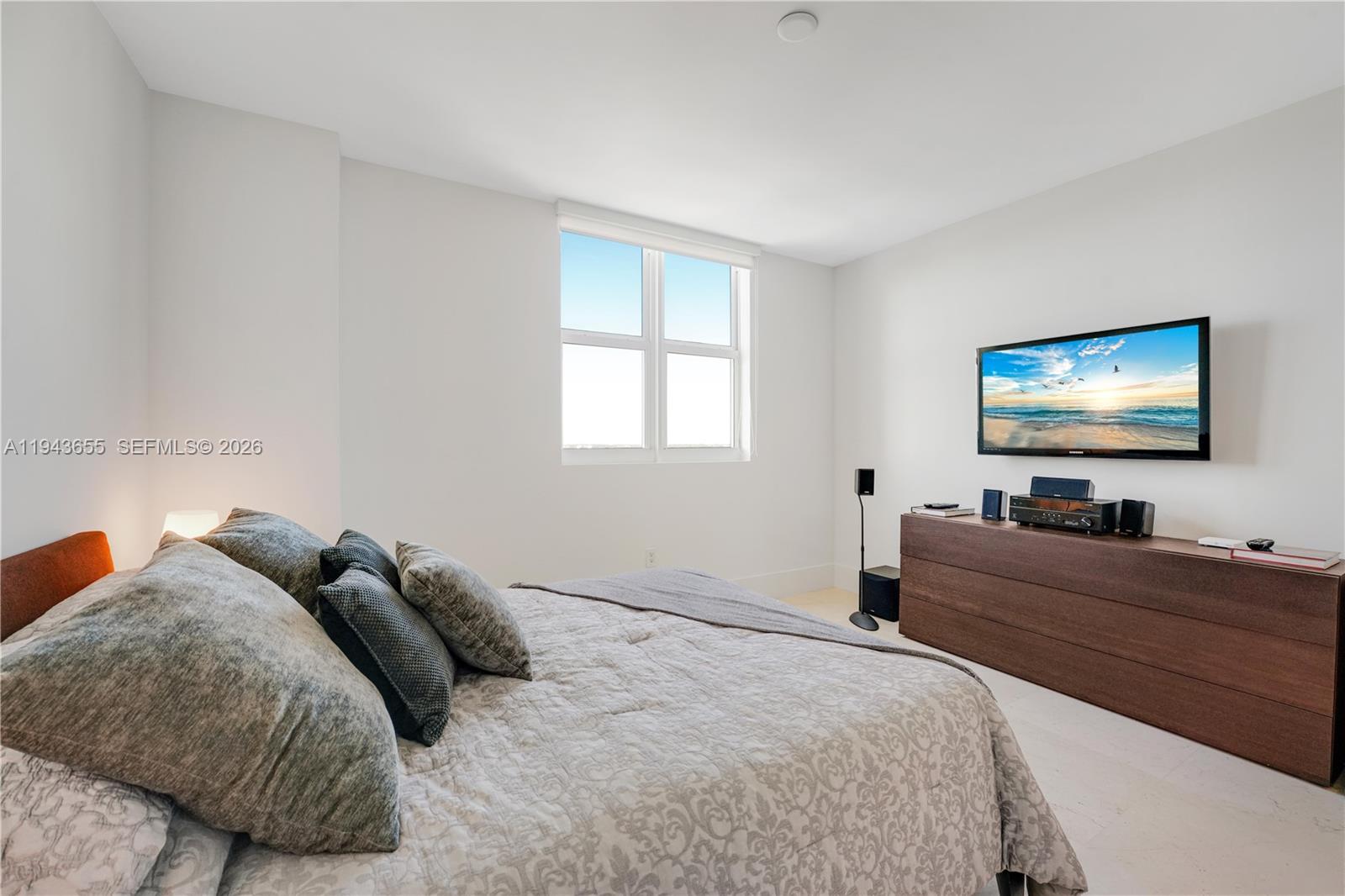 THE PENINSULA II CONDO - Residential