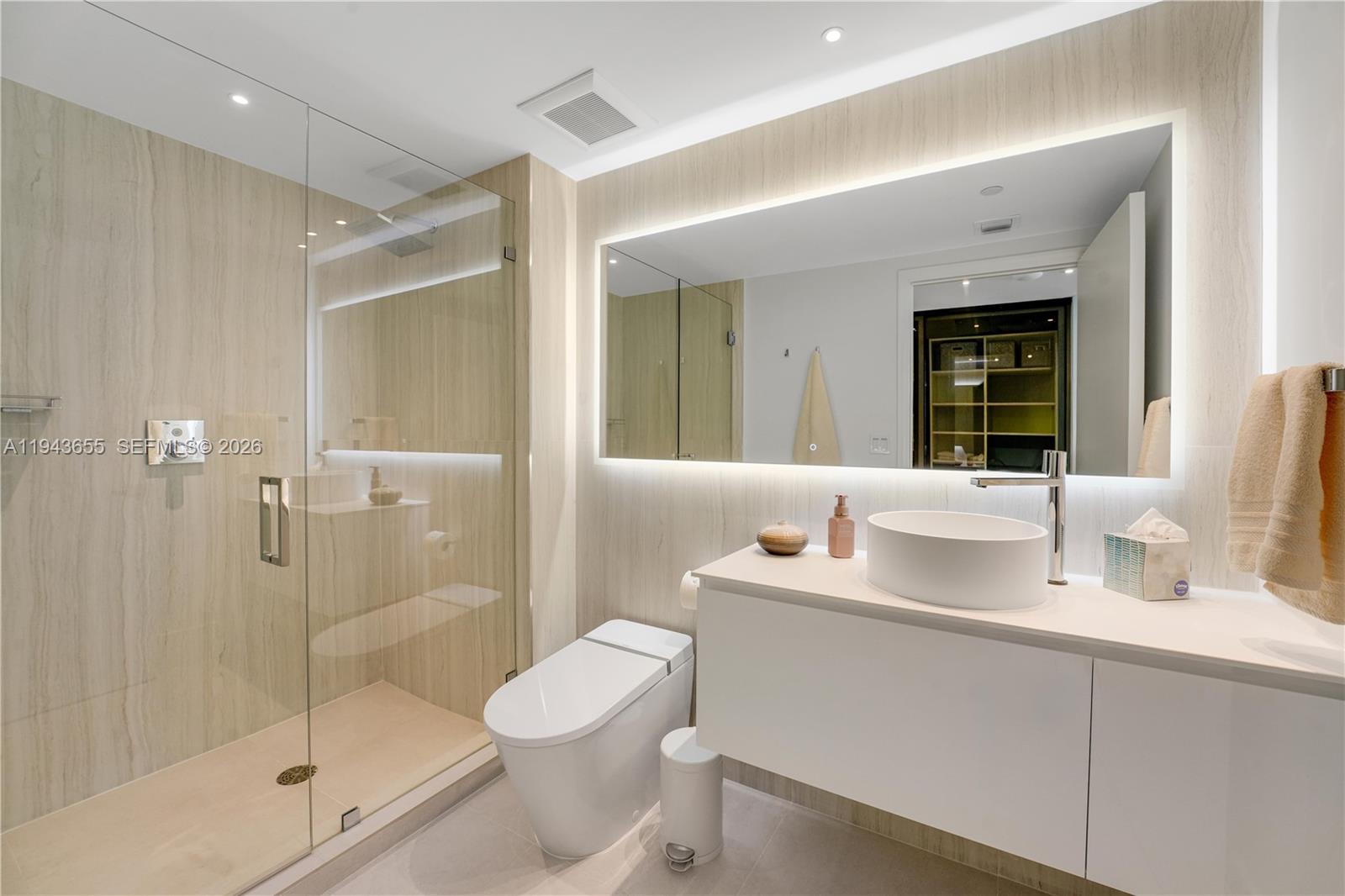 THE PENINSULA II CONDO - Residential