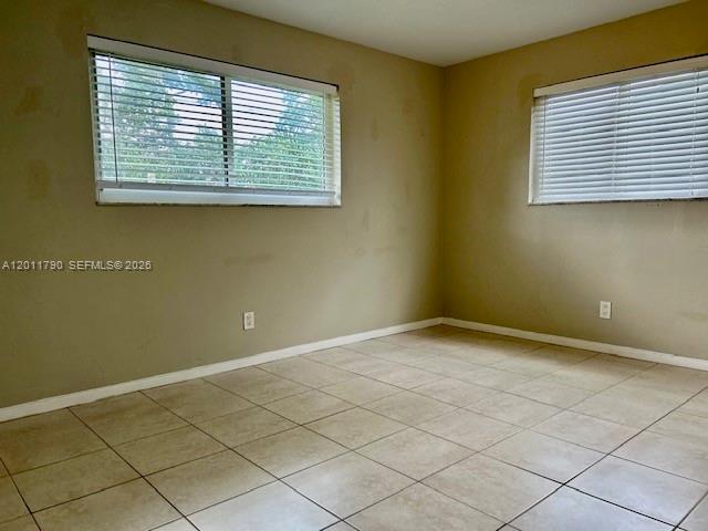 COUNTRY CLUB HOMES - Residential