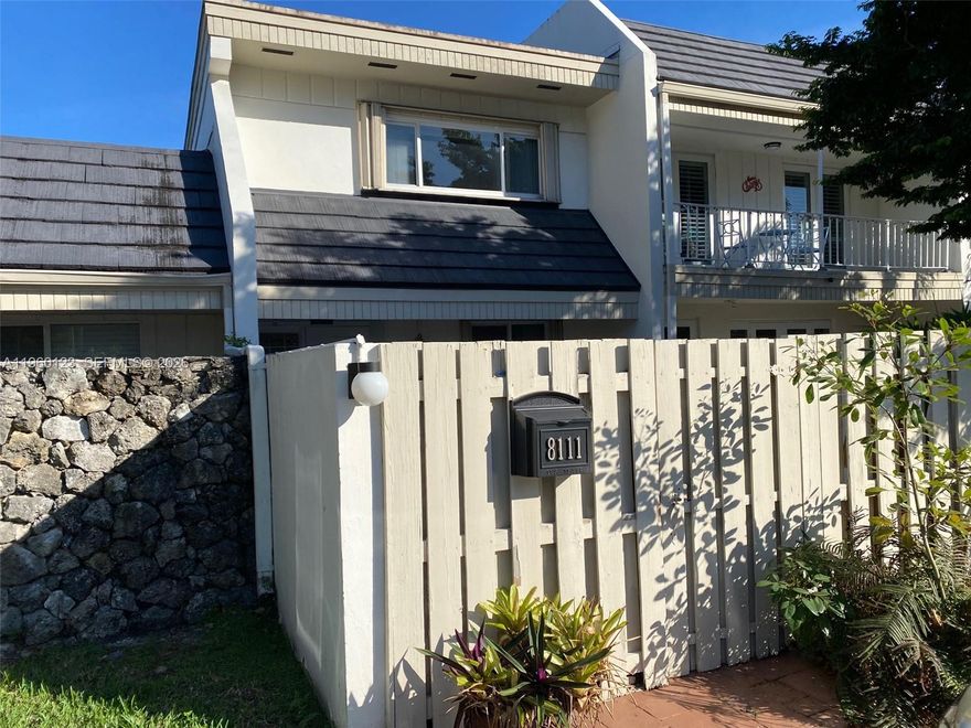 Rarely available Kings Creek townhome! This freshly updated 2-bedroom, 2.5-bath residence offers immediate rental income with a reliable tenant already in place through September 2026. Recent upgrades include brand-new flooring, stainless-steel appliances, and a full-size washer and dryer. The spacious kitchen provides ample storage, while front and rear patios extend the living space for relaxing or entertaining. Located in a quiet, well-maintained community with easy access to shopping, dining, and major highways, this property is a turn-key investment opportunity in one of Miami’s most convenient neighborhoods.