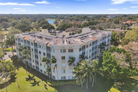 3600 Oaks Clubhouse Dr 511 Pompano Beach FL 33069