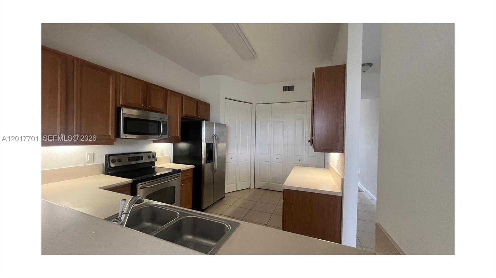 ROYAL POINT AT PALM AIRE - Residential