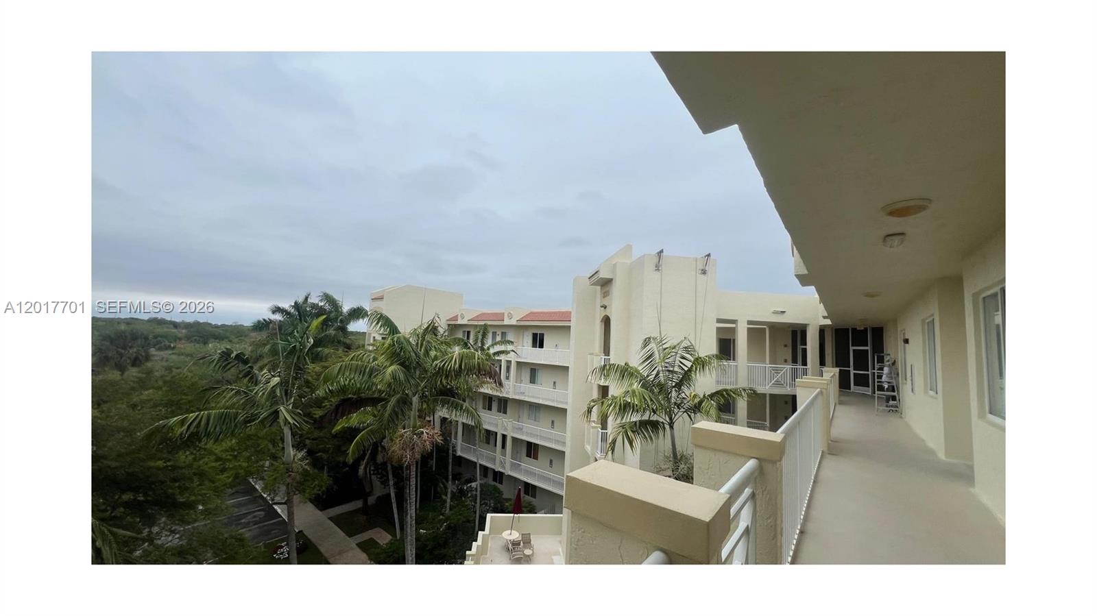 ROYAL POINT AT PALM AIRE - Residential