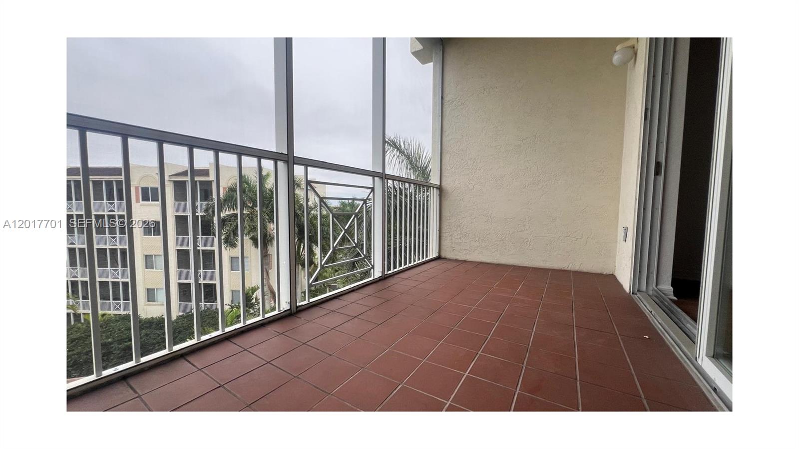 ROYAL POINT AT PALM AIRE - Residential