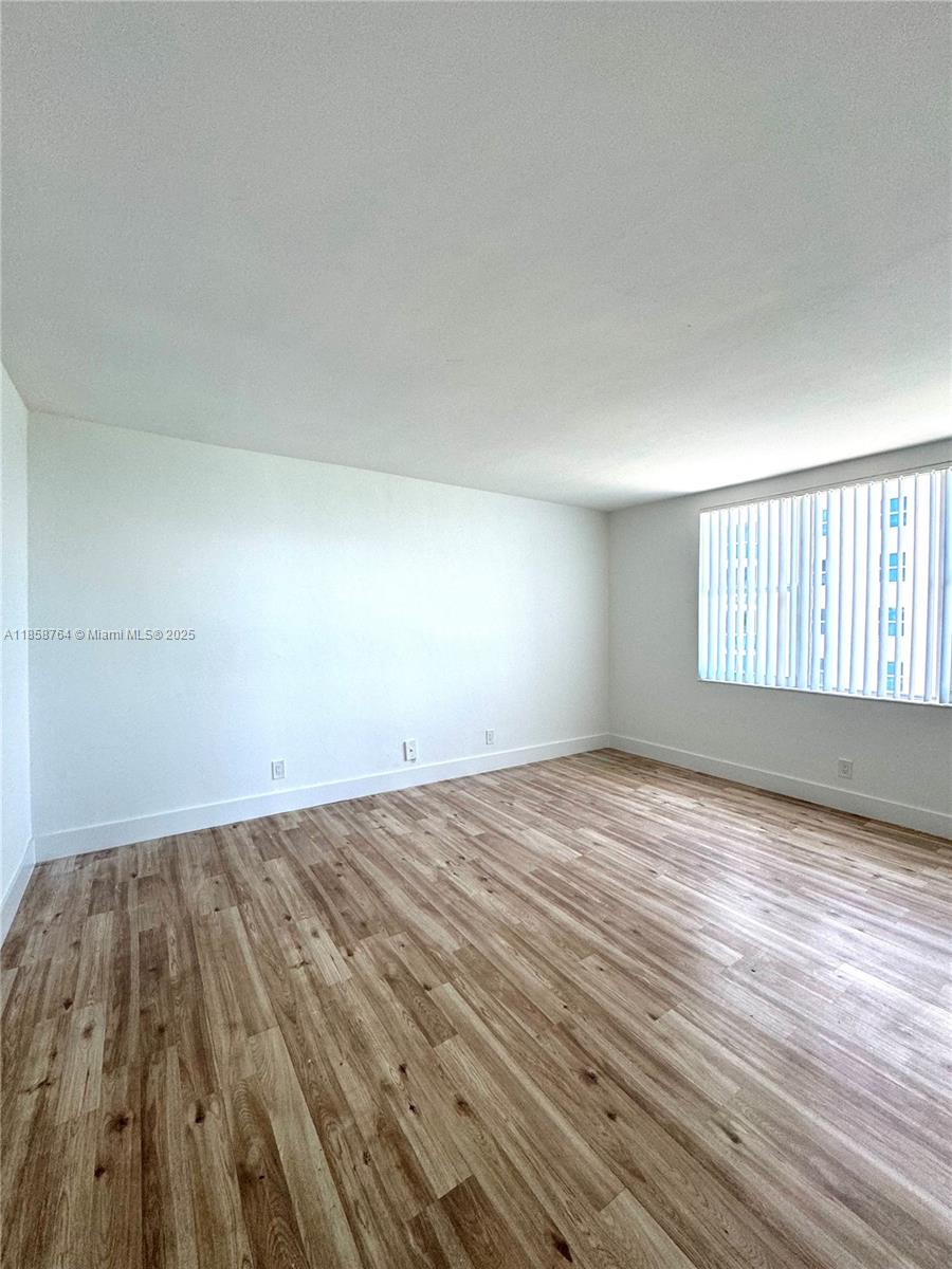 CARLISLE ON THE OCEAN CON - Residential