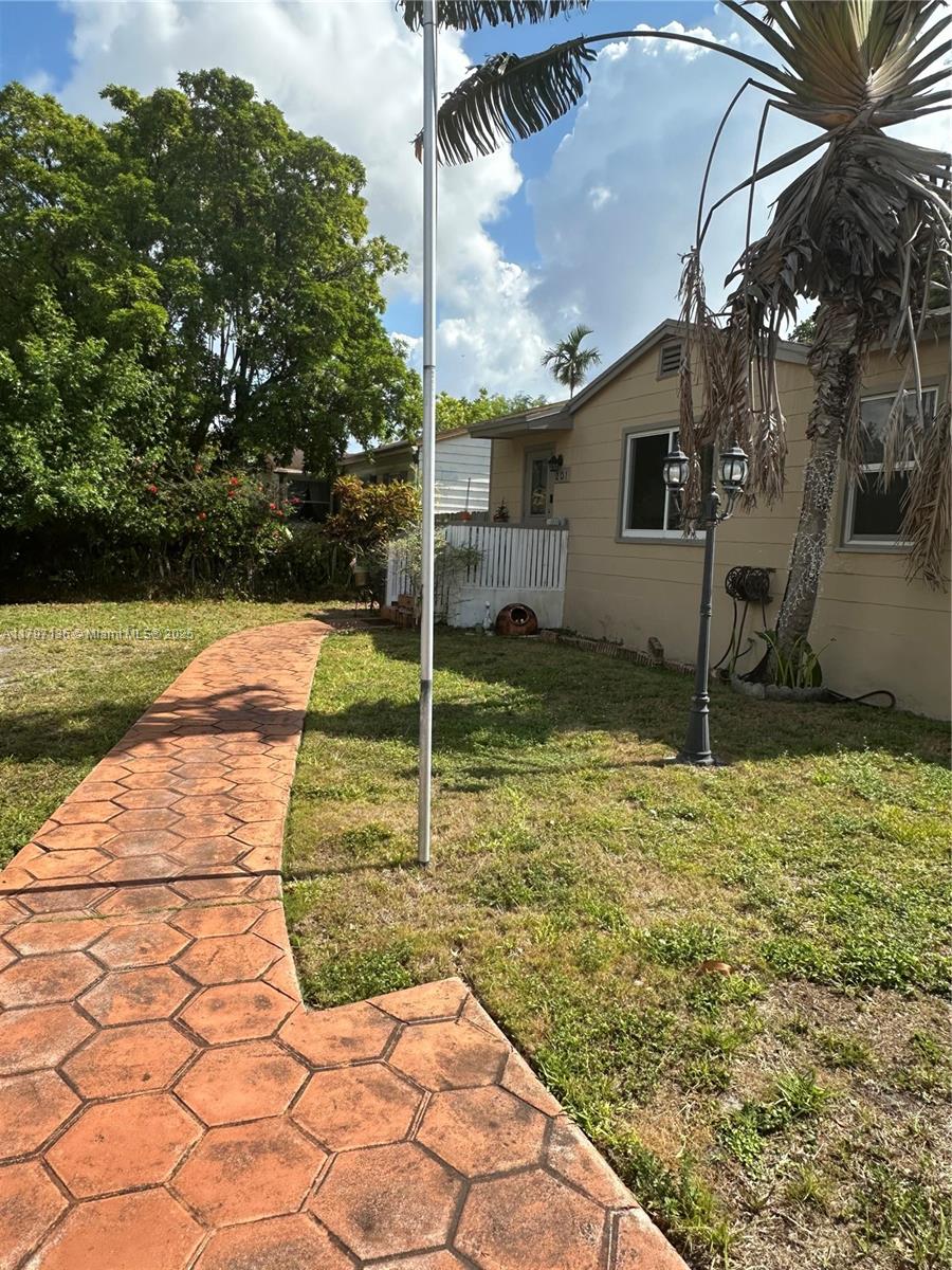 Property for Sale at 201 Ludlam Dr, Miami Springs, Miami-Dade County, Florida - Bedrooms: 3 
Bathrooms: 1  - $565,000