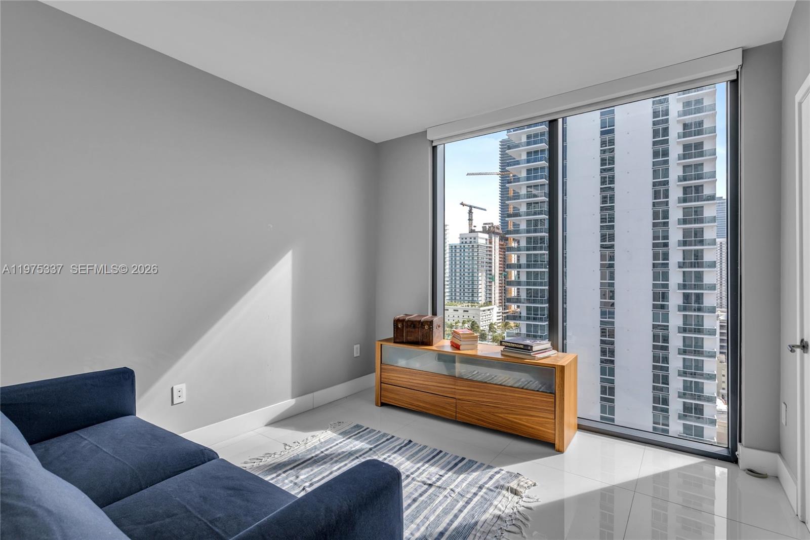 ICON BAY CONDO - Residential