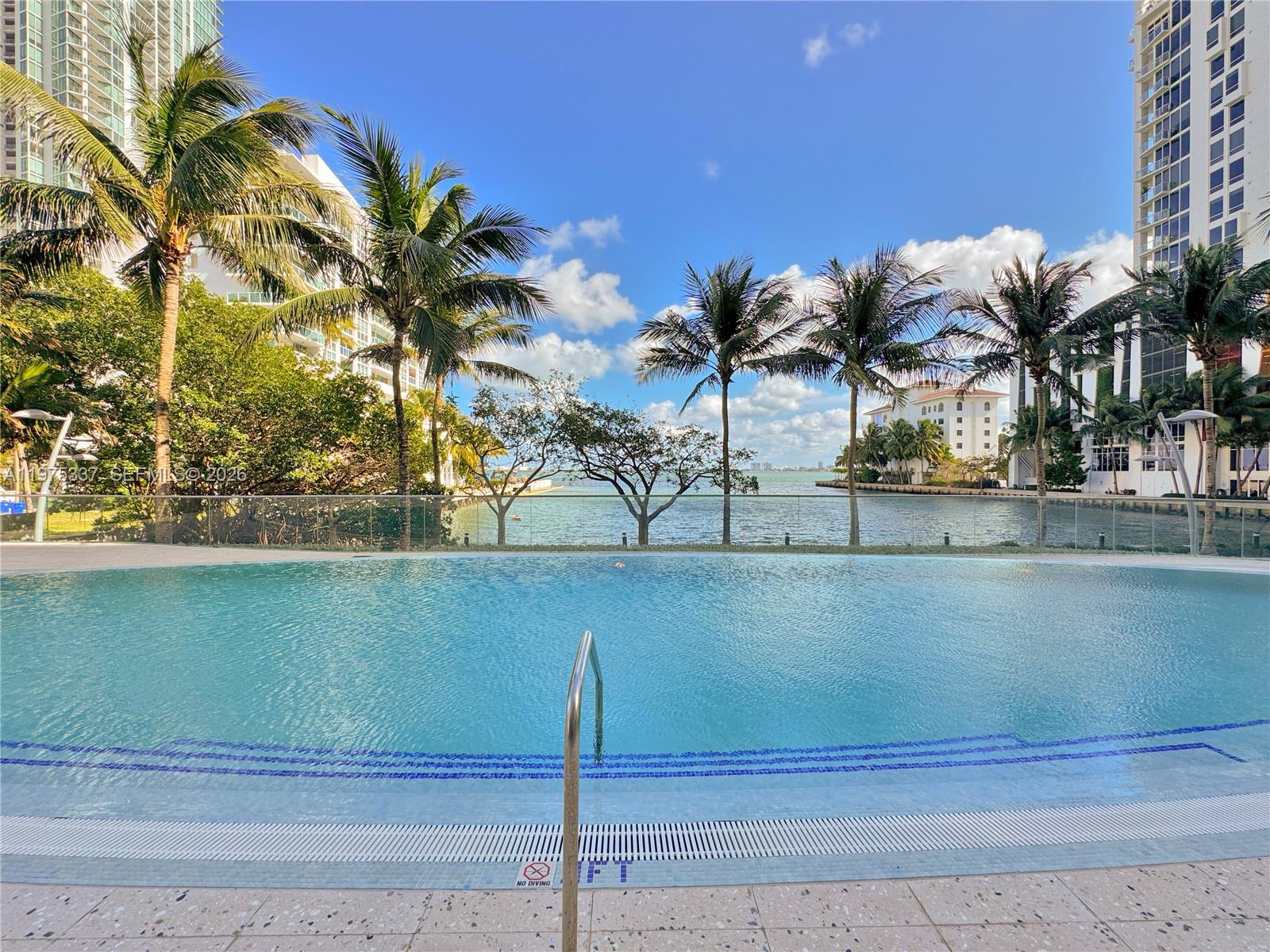 ICON BAY CONDO - Residential