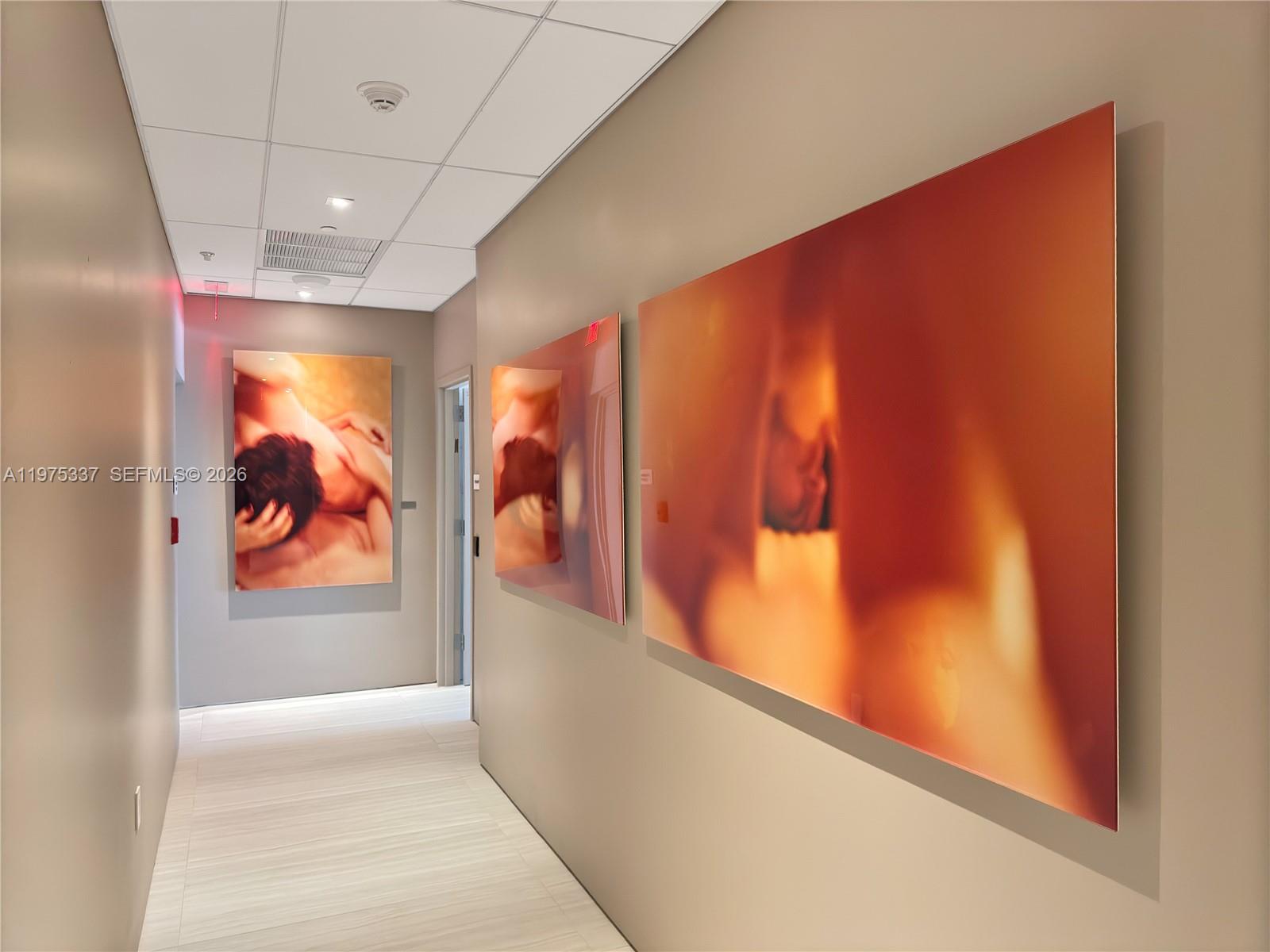 ICON BAY CONDO - Residential