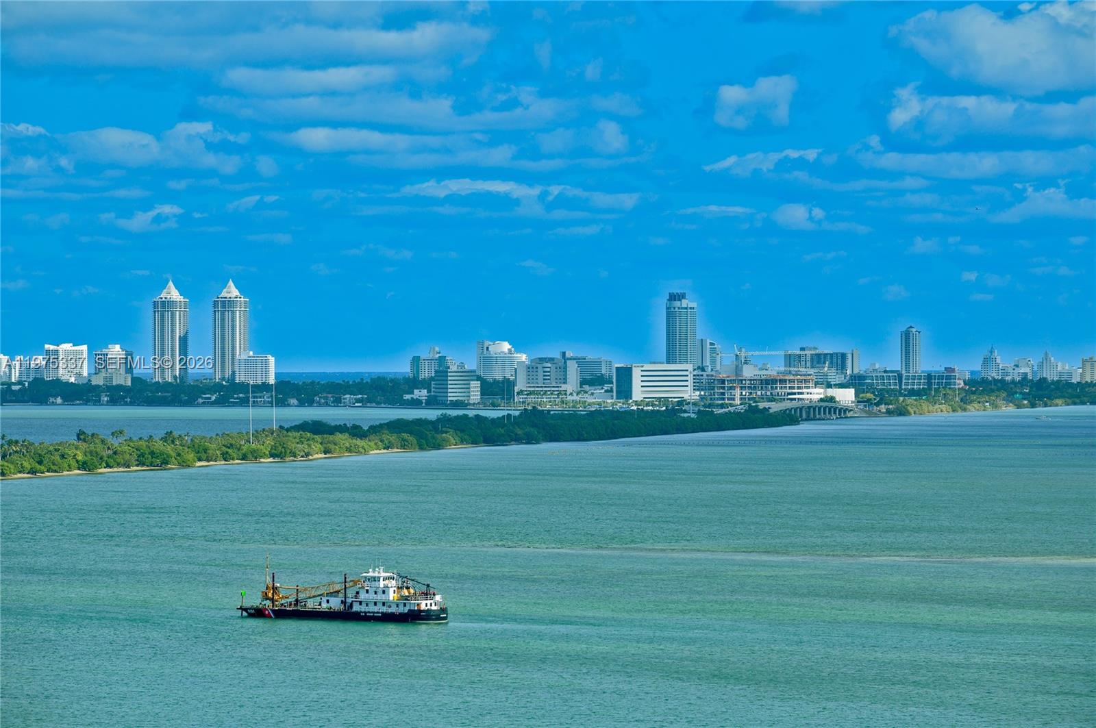 ICON BAY CONDO - Residential