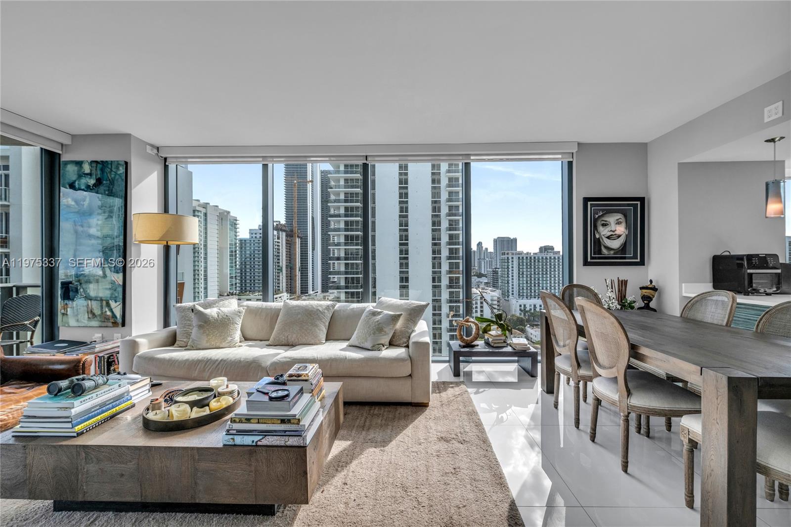 ICON BAY CONDO - Residential