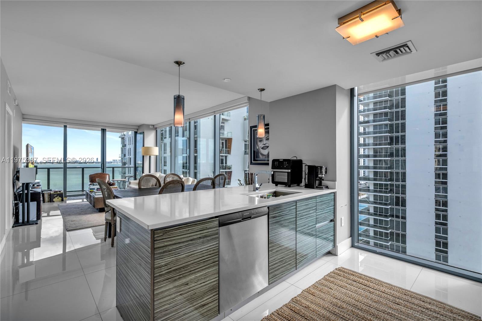 ICON BAY CONDO - Residential