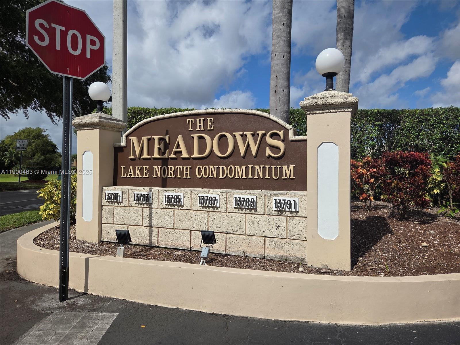 THE MEADOWS LAKE NORTH CO - Residential Lease