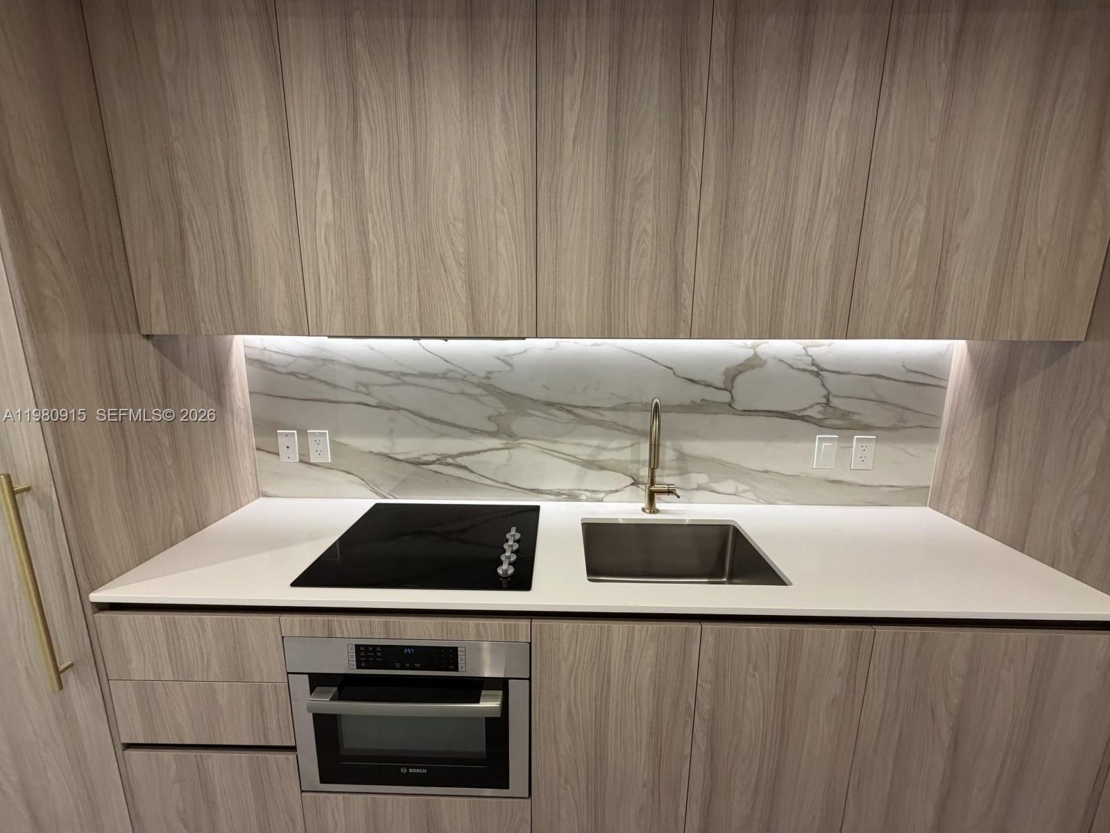 Viceroy Residence - Residential Lease