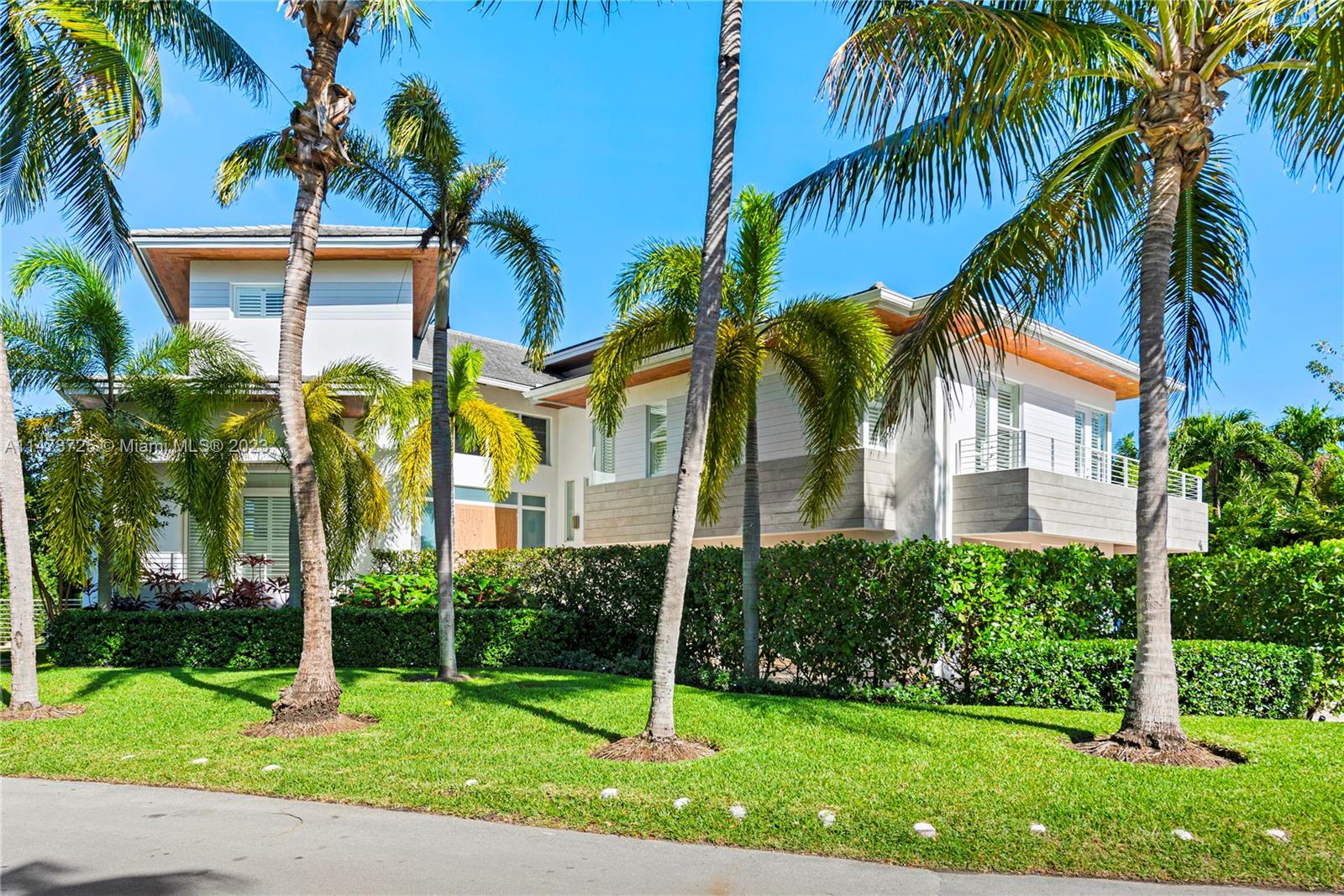 TROPICAL ISLE HOMES SUB 4 - Residential