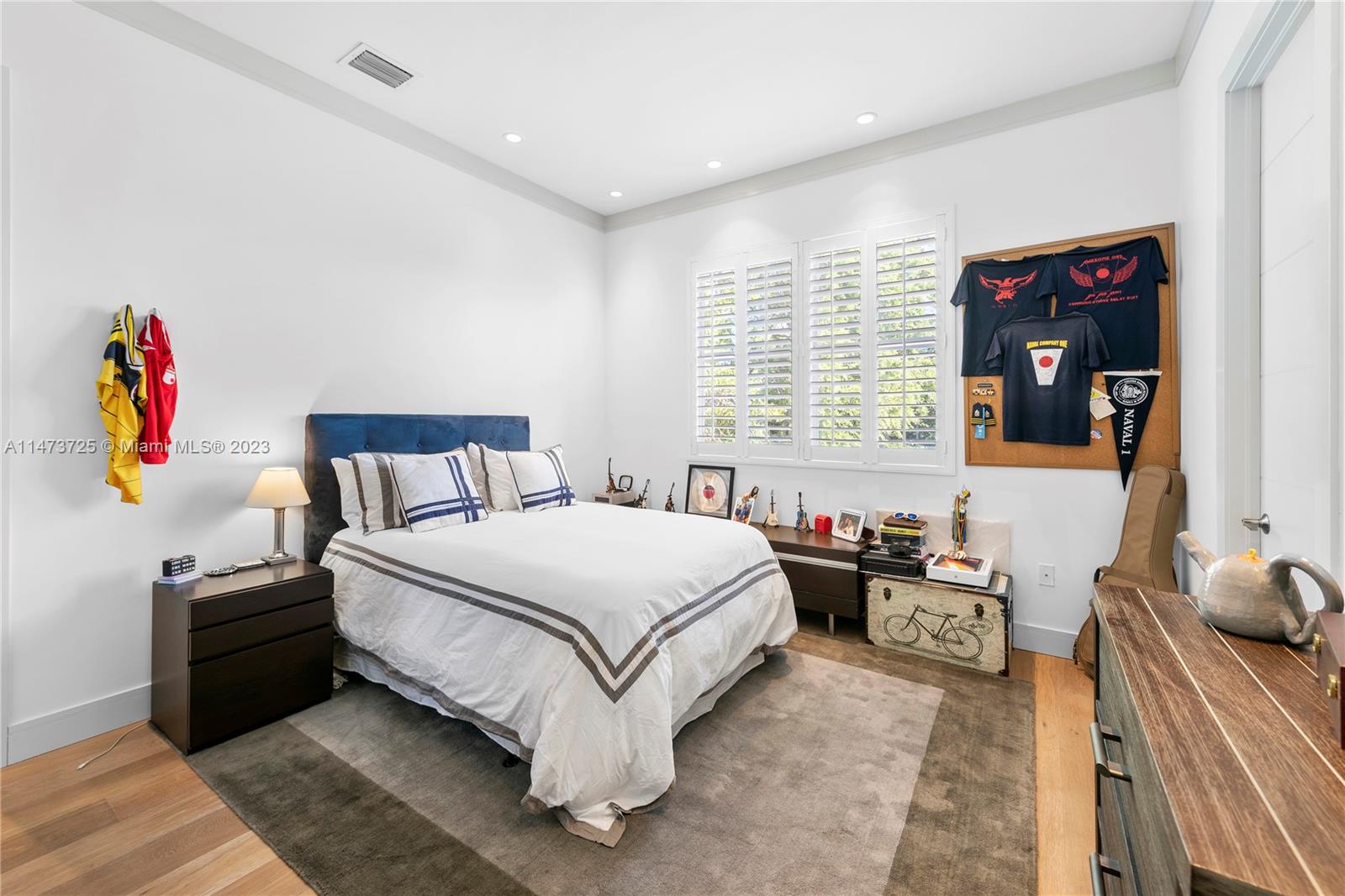 TROPICAL ISLE HOMES SUB 4 - Residential