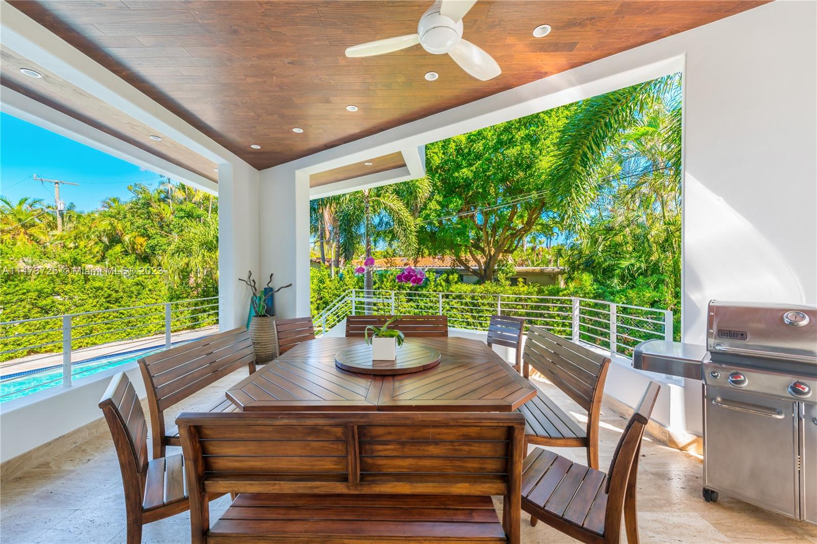 TROPICAL ISLE HOMES SUB 4 - Residential