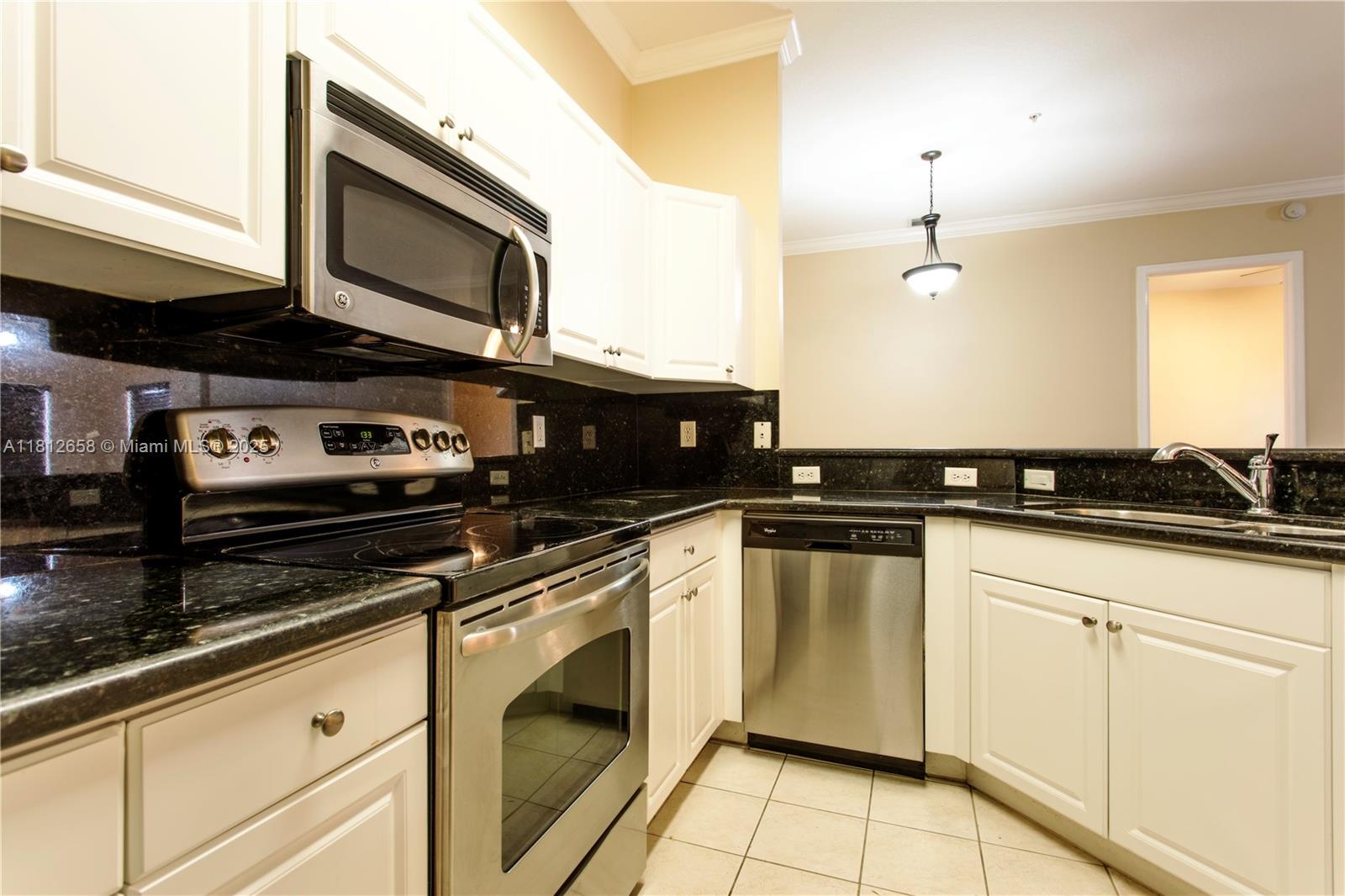 4402 SW 160th Ave 932