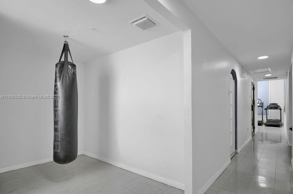 MAISON GRANDE CONDO - Residential