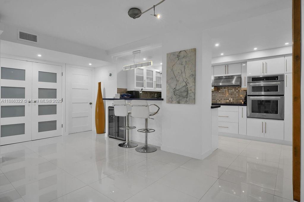 MAISON GRANDE CONDO - Residential