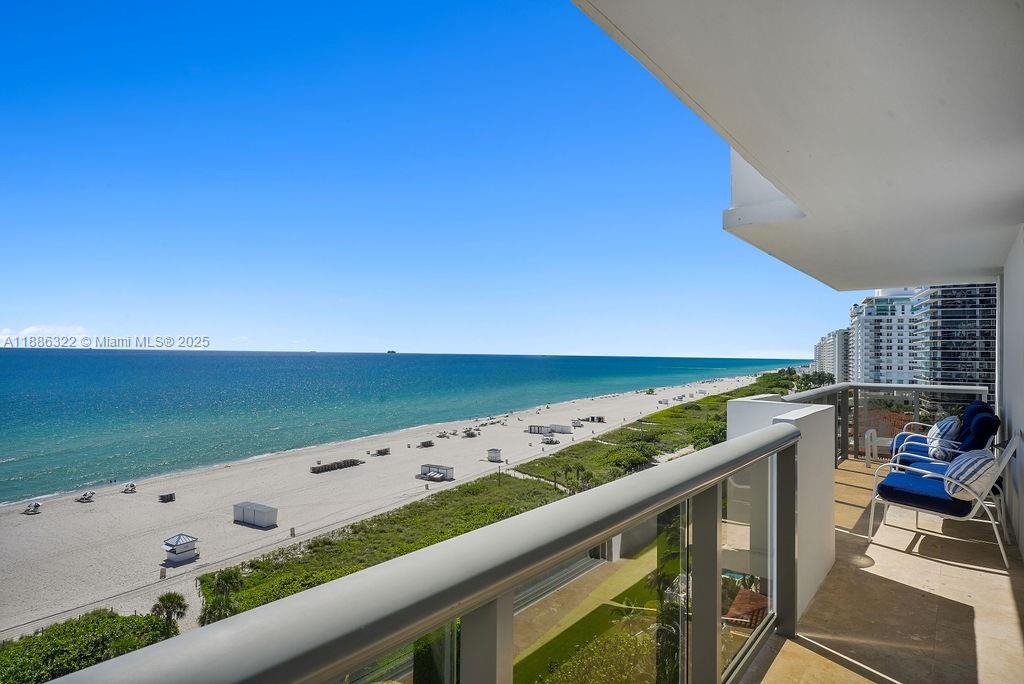 6039 Collins Ave 1126
