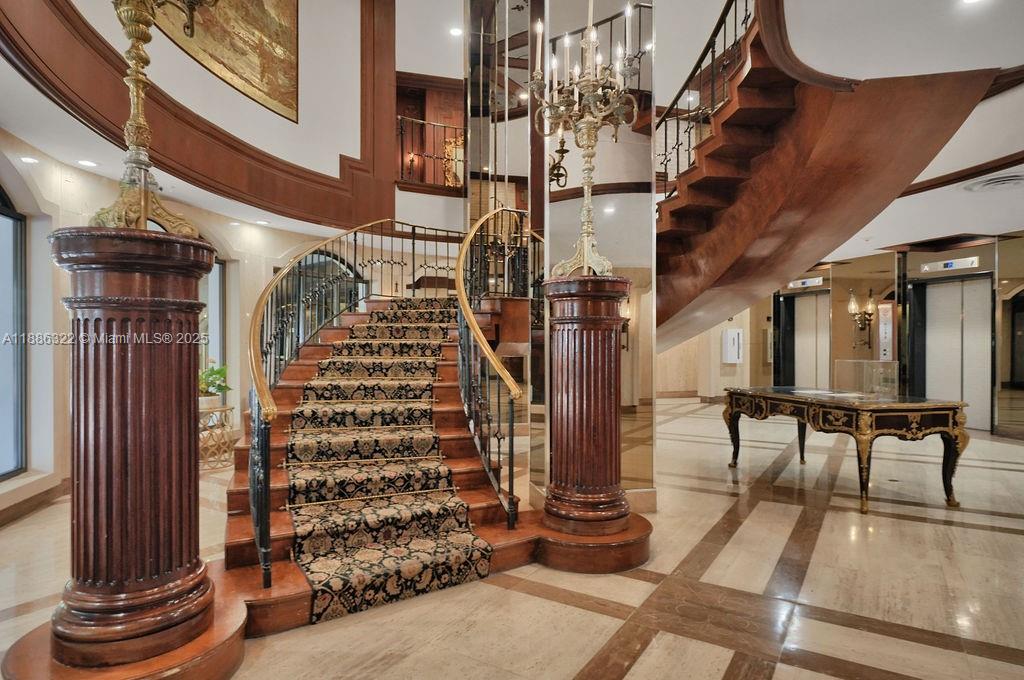 MAISON GRANDE CONDO - Residential