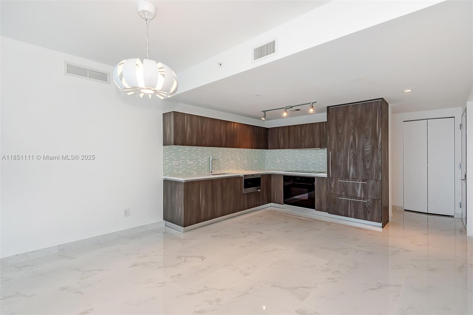 ONE PARAISO CONDO - Residential Lease