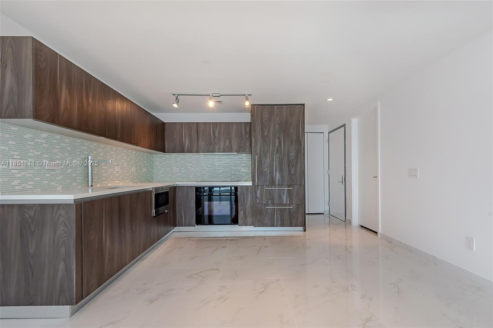 ONE PARAISO CONDO - Residential Lease