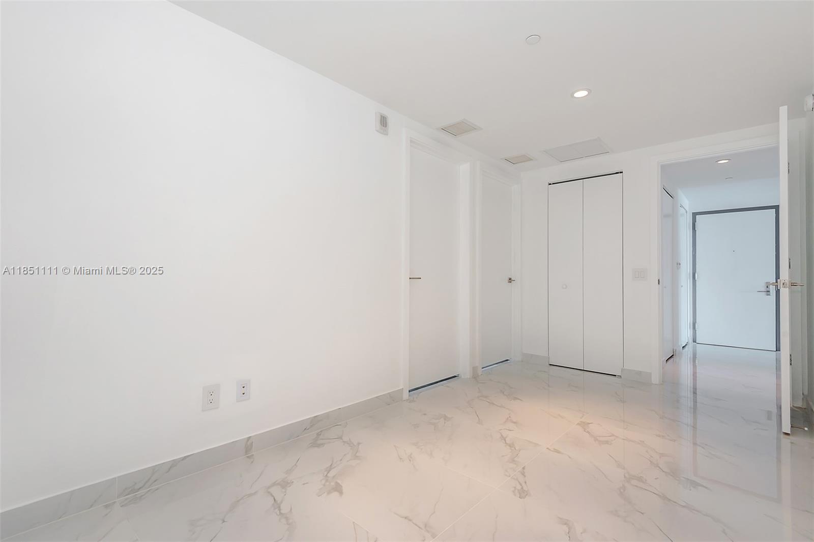 ONE PARAISO CONDO - Residential Lease