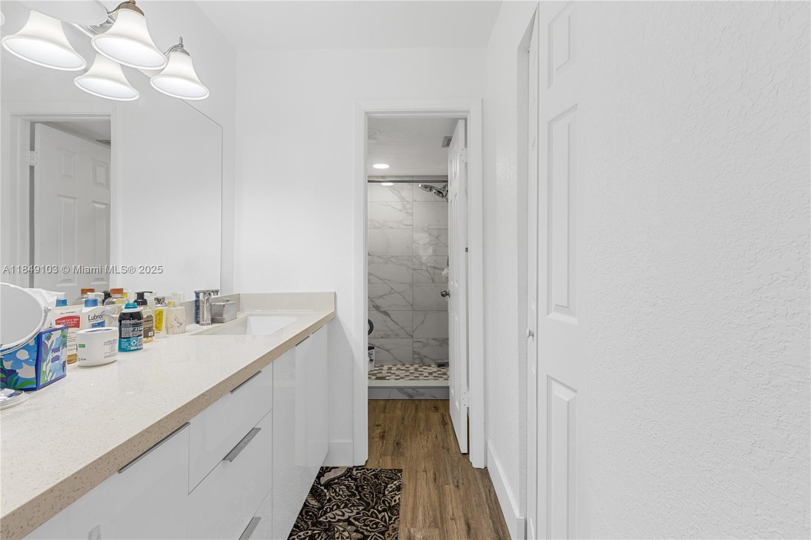 SUNRISE LAKES 183 CONDO - Residential