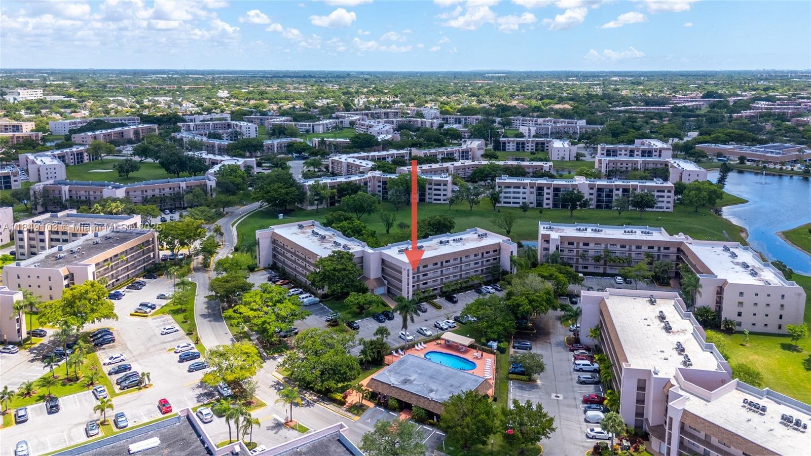 SUNRISE LAKES 183 CONDO - Residential