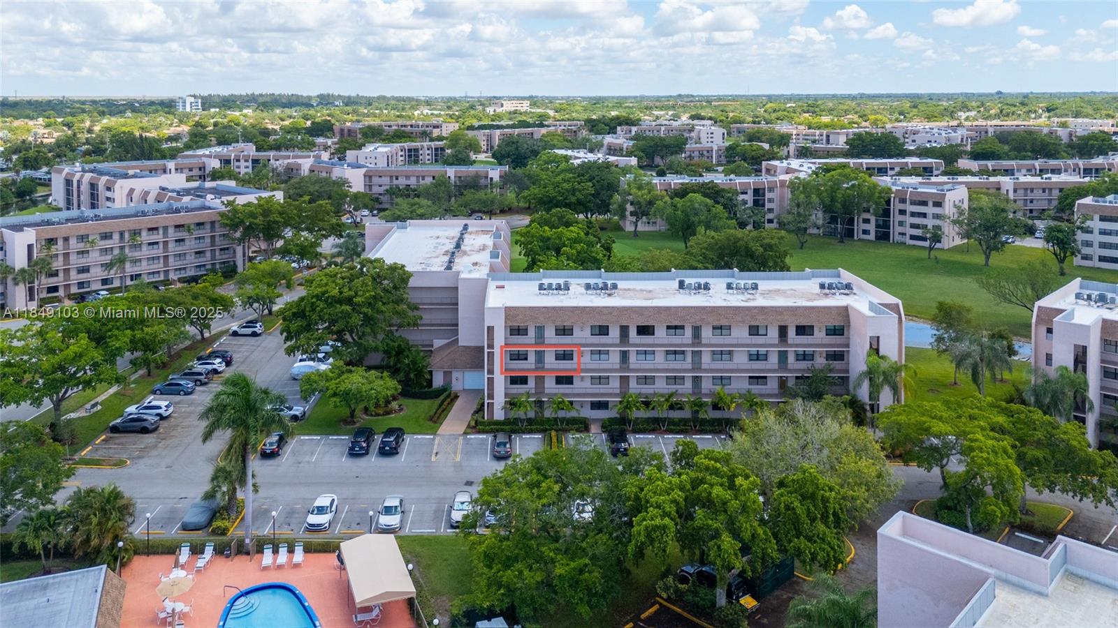 SUNRISE LAKES 183 CONDO - Residential