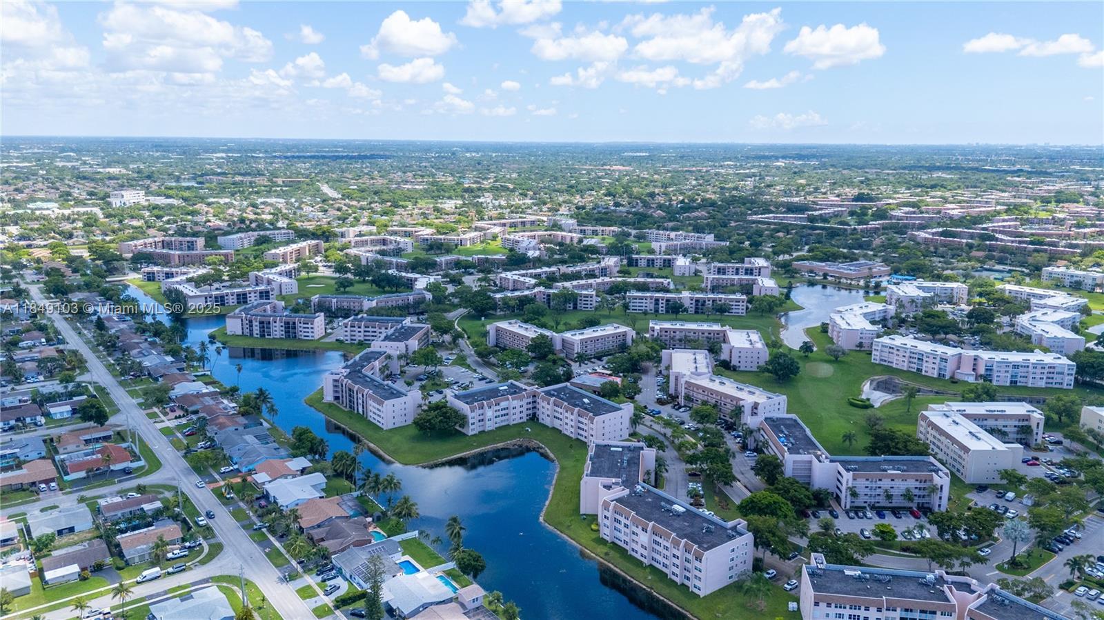 SUNRISE LAKES 183 CONDO - Residential