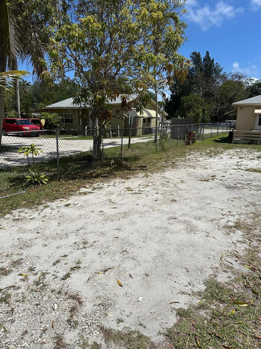View photos, virtual tours, details... 15003 NE 8th Ave