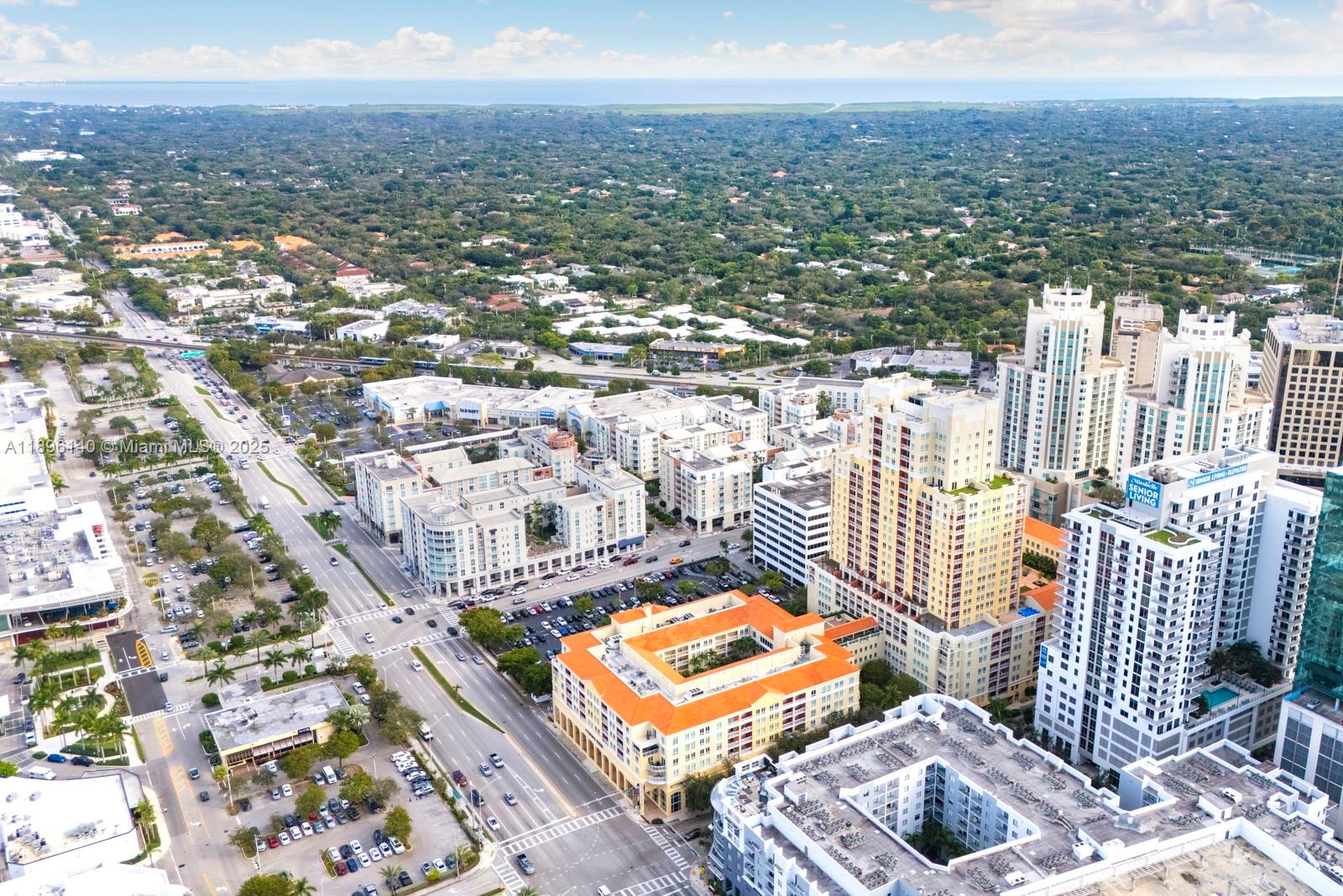 Renovated 2BD/2BA in Toscano in Dadeland
Beautifully updated 2-bedroom, 2-bath condo with 1,260 sq. ft. in the highly sought-after Toscano Condominiums building. Features include very high ceilings, in-unit laundry, and a spacious open layout. Enjoy top-tier amenities like: 24/7 security, valet, pool, and gym. Unbeatable location steps from Dadeland Mall, Metrorail, and dining. Don't miss this rare opportunity!