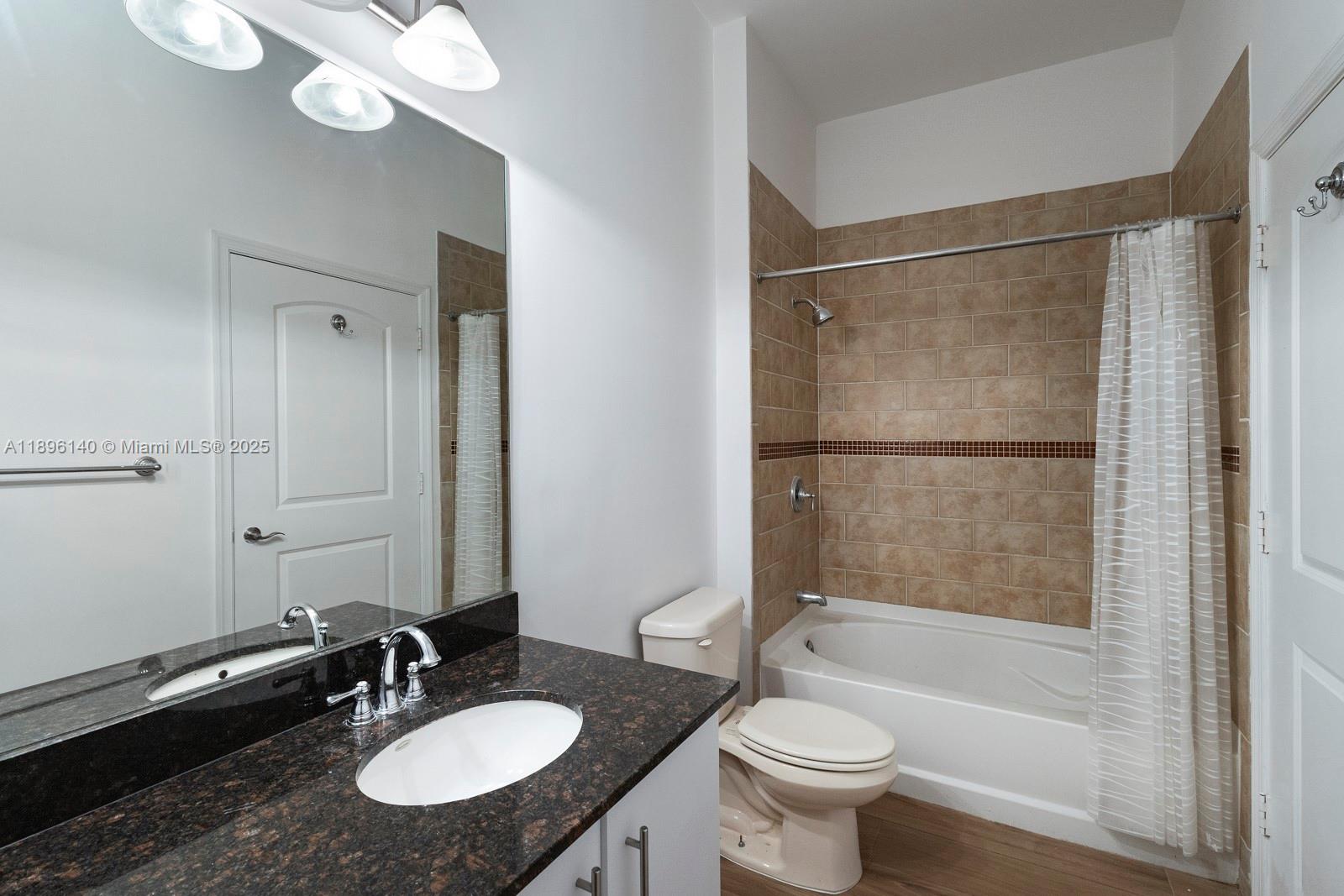 TOSCANO CONDO - Residential