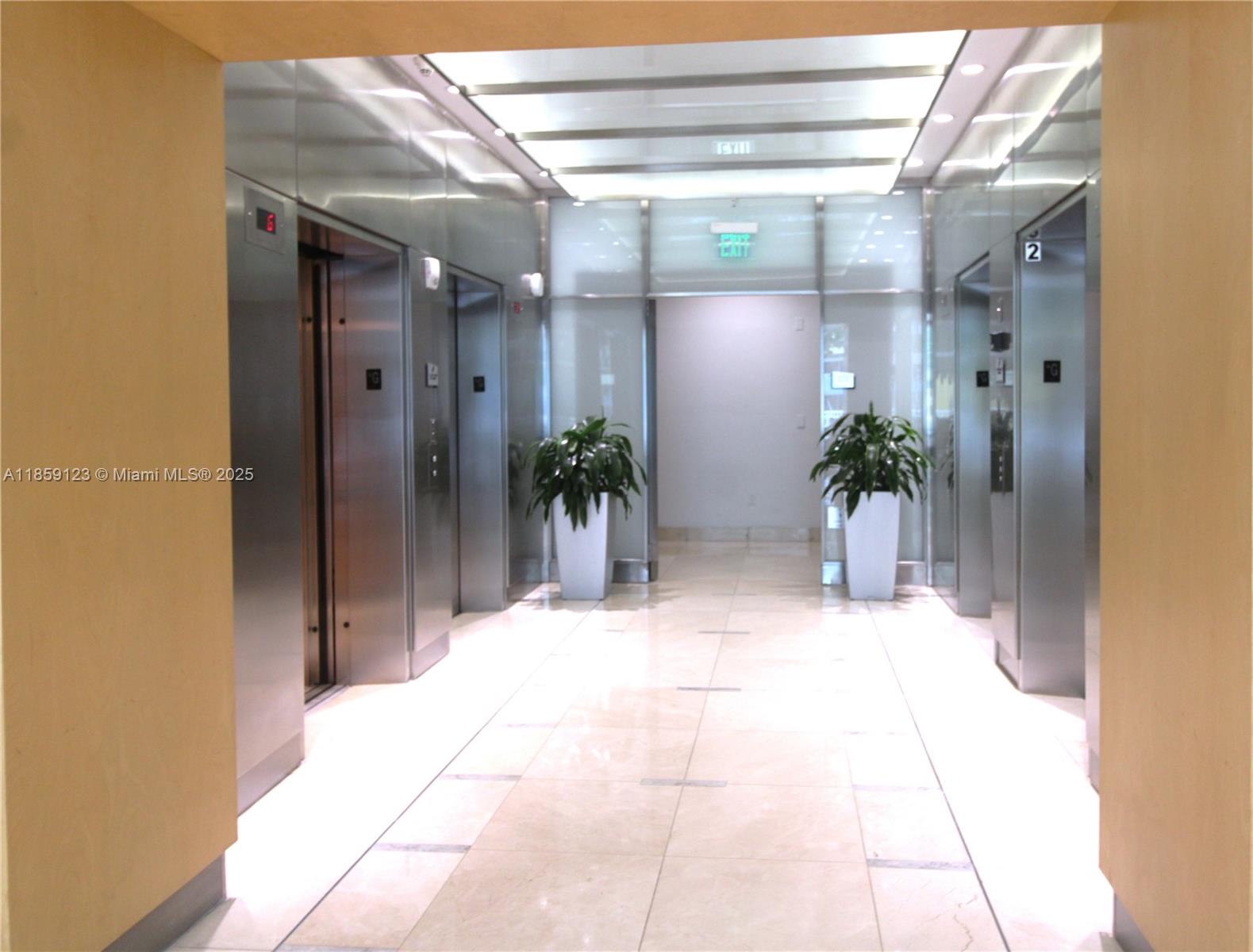 2101 Brickell Ave 1711