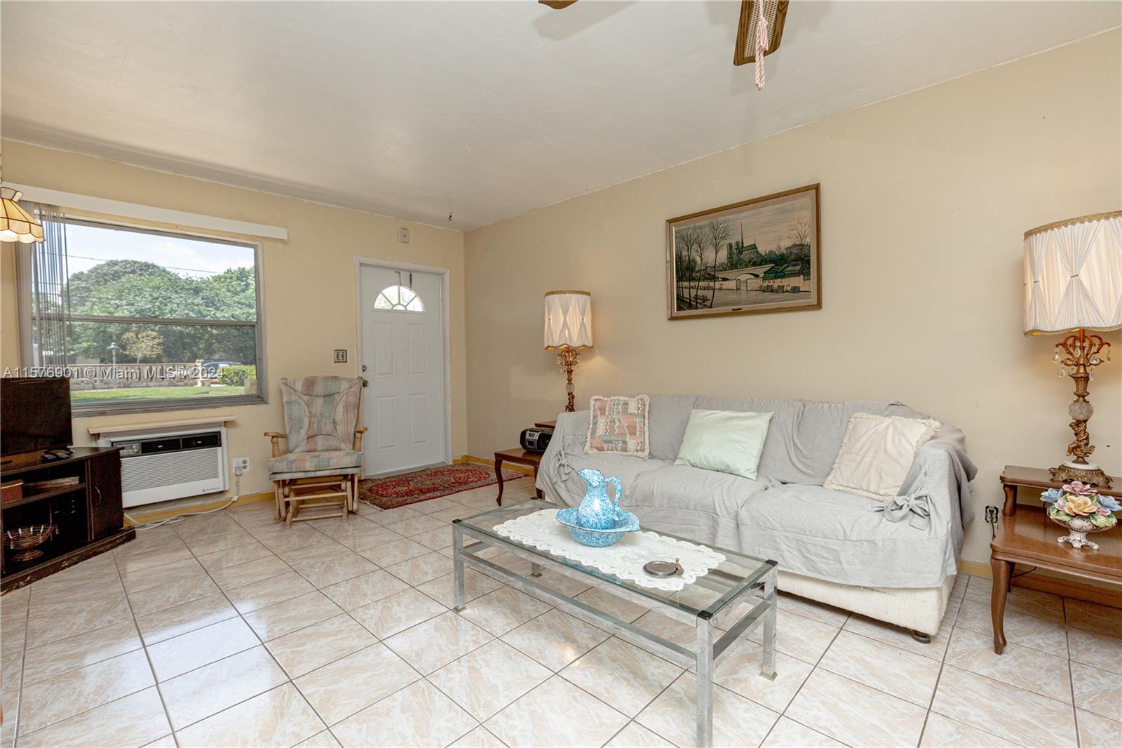 Photo 1 of 2623 Grant St St 6A, Hollywood, Florida, $149,777, Web #: 11576901