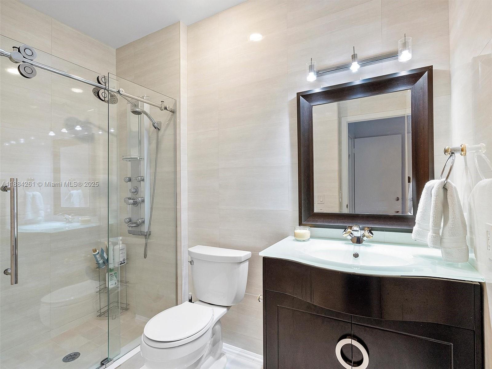 TOWNHOMES OF PORTSVIEW CO - Residential