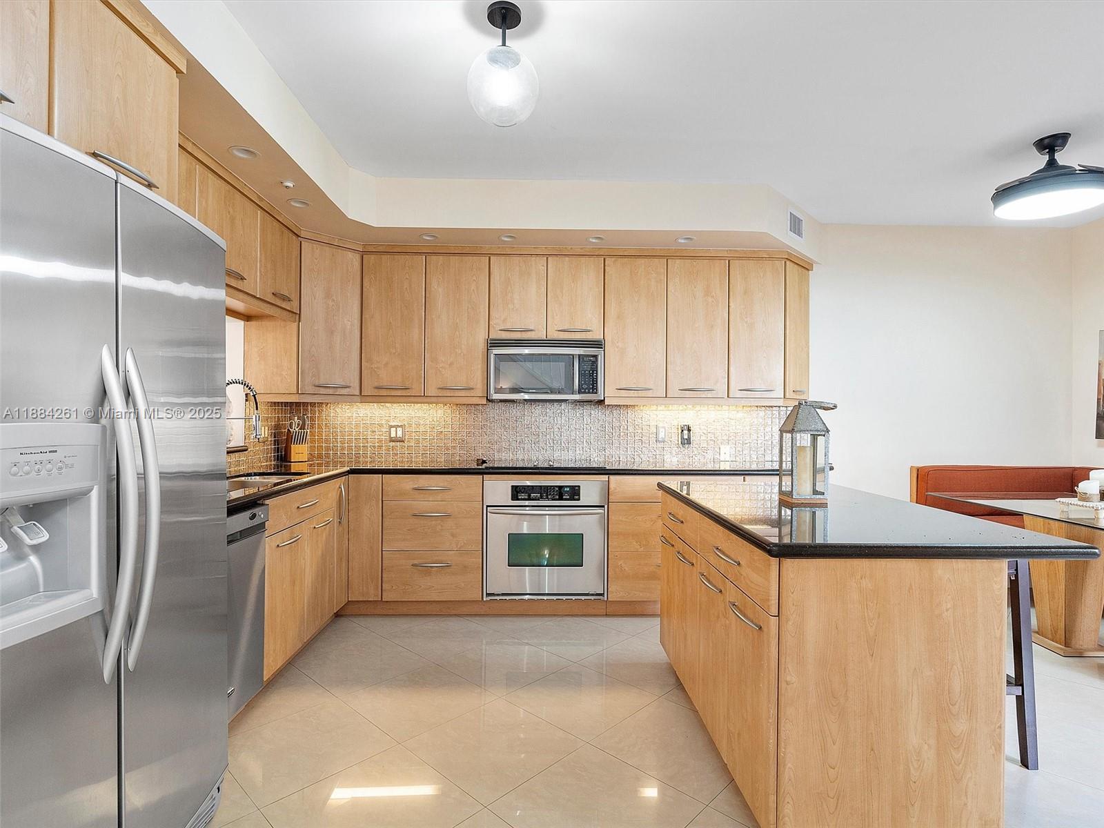 TOWNHOMES OF PORTSVIEW CO - Residential